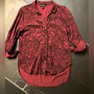 Rock & Republic Women's Size XS Red Floral Button-Up Top